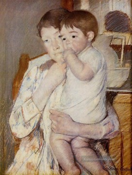 Baby in die Arme seiner Mutter saugt seine Finger Mütter Kinder Mary Cassatt Ölgemälde